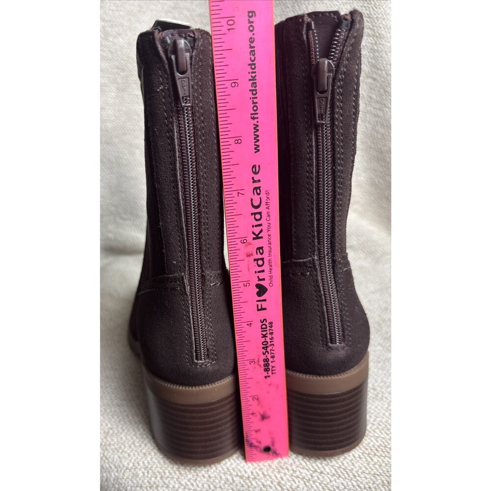 Clarks Women's Lileigh Holly Ankle Boot, Dark Brown Suede 10 M NIB NEW - Picture 6 of 7